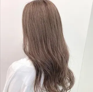 セミロング カラー 🤍💕ブリーチカラ ーAyaka💕🤍のヘアスタイル