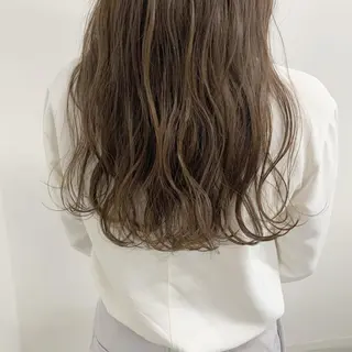 ロング カラー 石井 静のヘアスタイル