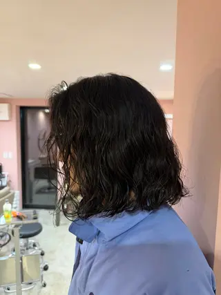 ミディアム パーマ メンズ 大阪茶屋町 メンズカット関田拳のヘアスタイル