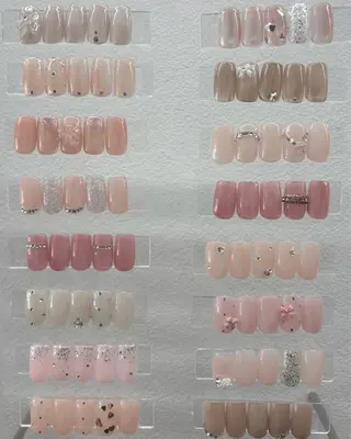 ネイル EmaNail MOMOのネイルデザイン