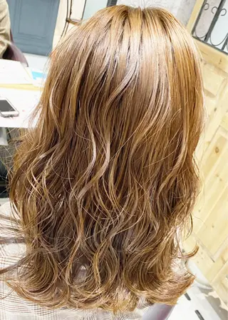 セミロング アイリスト 蓑島伶奈の眉毛・アイブロウイメージ