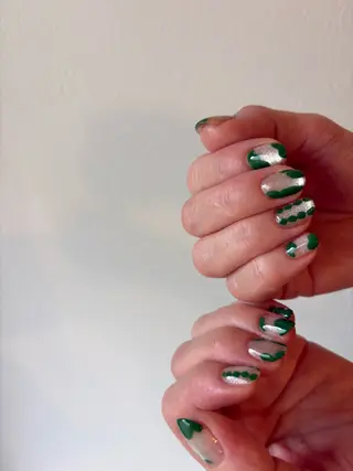 ネイル 🌲🌳🚪iiit o🌲🌳🌲のネイルデザイン