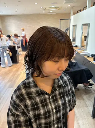ショート パーマ しおり🍬 KOKORO🤍のヘアスタイル