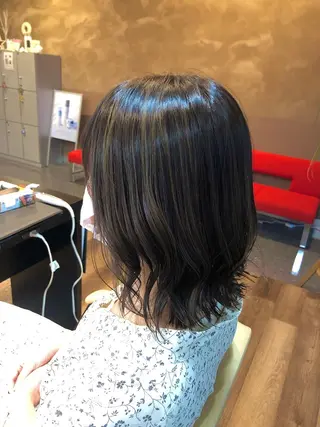 ミディアム カラー 村上 遼華のヘアスタイル