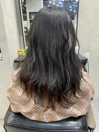 ロング FAAM Tsuneのヘアスタイル