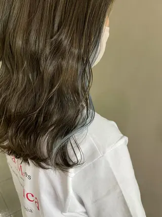 ロング 吉村 夏椰のヘアスタイル