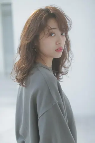 ミディアム 美髪形成!色素改善! 秋田 和輝のヘアスタイル