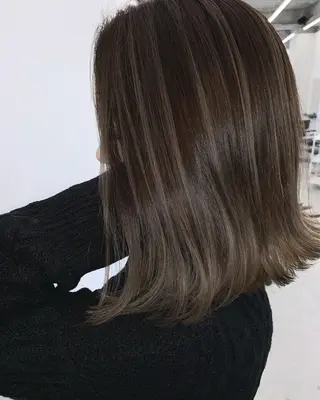 ミディアム 山田 絵里菜のヘアスタイル