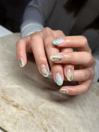 ネイル elu ：nail＆eyeのネイルデザイン