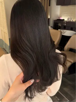 セミロング FUJIIKANON /透明感カラーのヘアスタイル