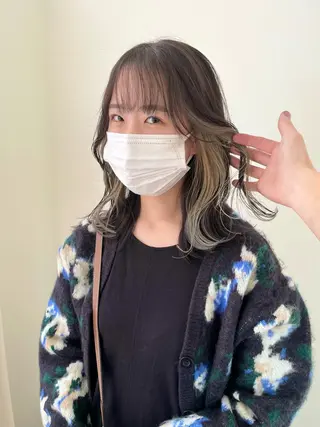 ミディアム カラー ダメージレスブリーチ HIROSHIのヘアスタイル