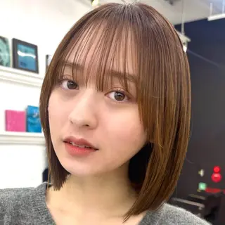 ショート カラー 顔まわり🥨レイヤー /透明感/水口舞奈のヘアスタイル