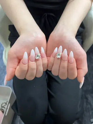 ネイル Sora  Nail 長さ出し専門店のネイルデザイン