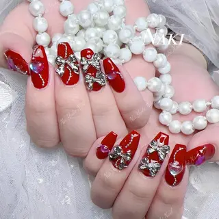 ネイル 🦋 Queenieのネイルデザイン