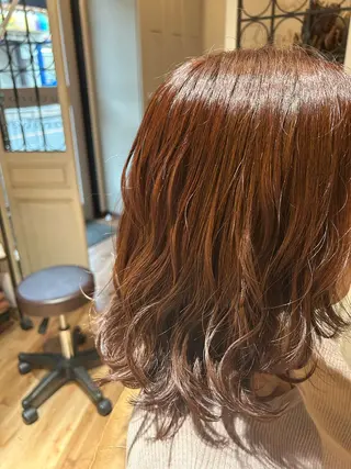 セミロング 巽 愛夏のヘアスタイル
