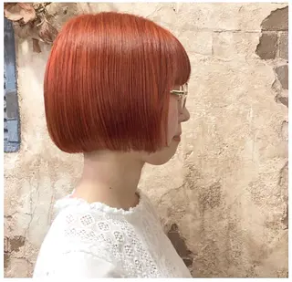 ショート カラー ブリーチ、パーマ 西部笑のヘアスタイル