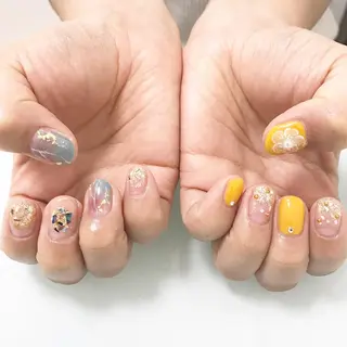 ネイル 板垣 綾乃のネイルデザイン