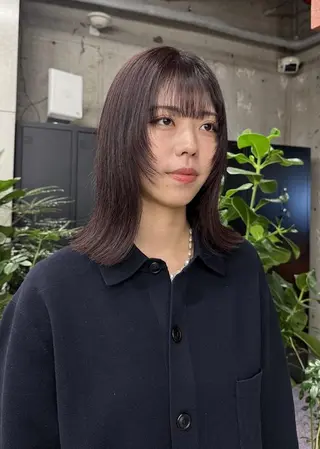 セミロング KYARA HALF 【アカデミー】のヘアスタイル