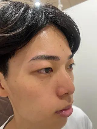 メンズ アイブロウ salon emu mamiのマツエク・マツパデザイン