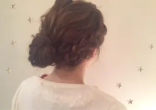 ロング ヘアアレンジ 市川 千夏のヘアスタイル