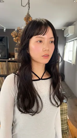 ロング 橋本 実奈美のヘアスタイル