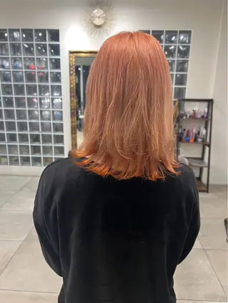 ミディアム カラー 佐藤 凜のヘアスタイル