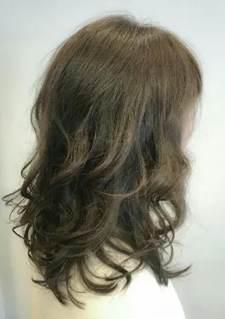 ミディアム カラー ◎モチマル チアキ◎のヘアスタイル