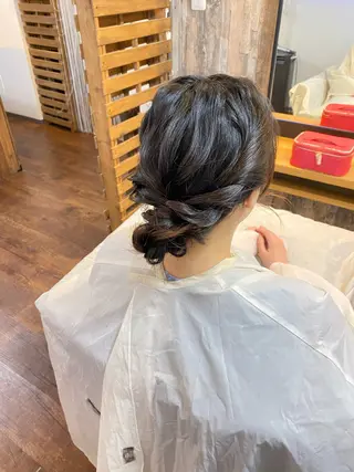 セミロング ヘアアレンジ Luzir⭐︎ GEN⭐︎のヘアスタイル