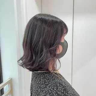 ミディアム カラー TRENCH 相澤 果歩のヘアスタイル