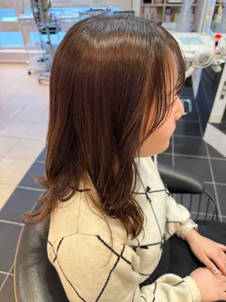 ミディアム 透明感カラー🌱 🍑Kotone🍑のヘアスタイル