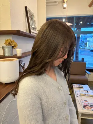ロング カラー 靏 美咲のヘアスタイル