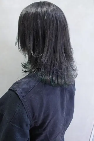 ミディアム カラー ヘアアレンジ lani ブリーチ /ダブルカラーのヘアスタイル