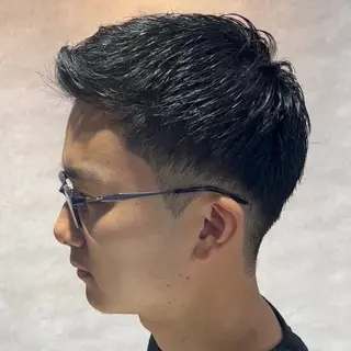 ショート カラー パーマ メンズ センターパート マスターかずまのヘアスタイル