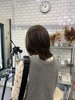 セミロング カラー 友滝 真菜美のヘアスタイル