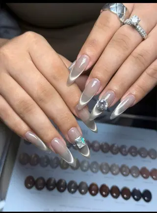 ロング T&D NailSalonのネイルデザイン