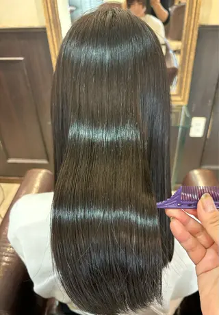 ロング 秋澤 楓のヘアスタイル