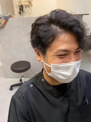 ミディアム パーマ メンズ 似合う髪型見つけます AYAKAのヘアスタイル