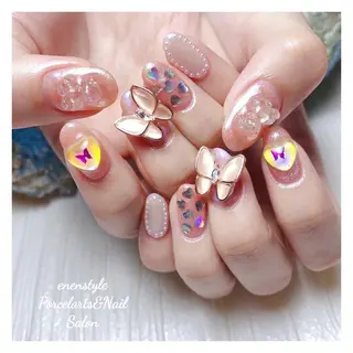 ミディアム ネイル 🐾enen style 🐾のネイルデザイン