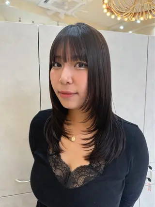 ミディアム 園田奈津 ボブ・レイヤーカットのヘアスタイル