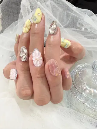 ネイル WOL🌙 momokoのネイルデザイン