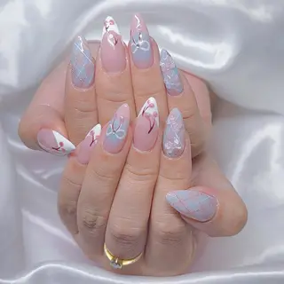 ネイル KIRA LILYのネイルデザイン