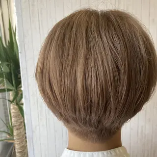 ショート カラー カぺリベラ 香里園店のヘアスタイル