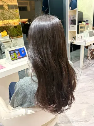 ロング 明壁 沙弓のヘアスタイル