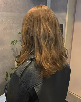 ミディアム カラー 今野 美栄のヘアスタイル