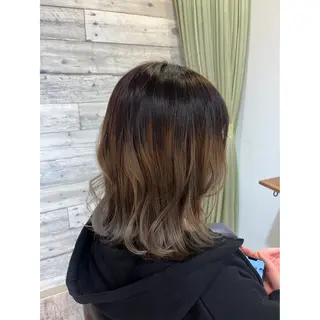 ミディアム カラー 木下 実優のヘアスタイル