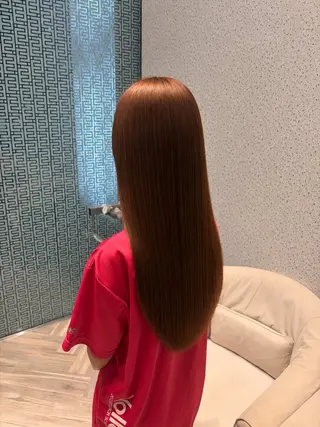 ロング カラー earth銀座 青山🩵のヘアスタイル