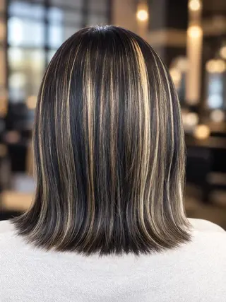 ミディアム Li'a【リア】 ANNAのヘアスタイル