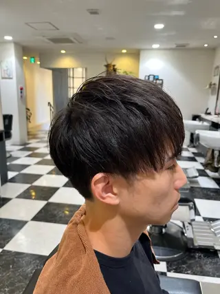 ミディアム メンズパーマ 似合わせカットのヘアスタイル