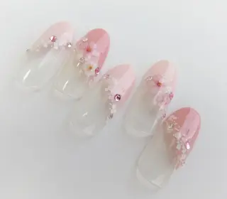 ネイル 下吹越 佳子　のネイルデザイン