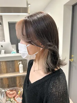 セミロング カラー ハイトーン特化サロン 🍑momo🍑のヘアスタイル
